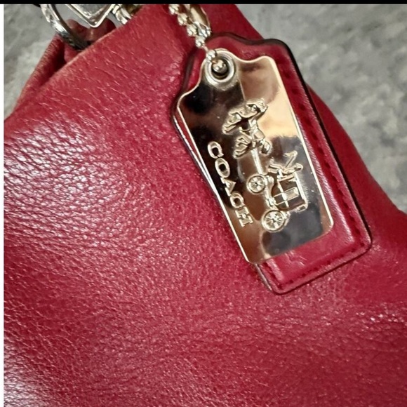 Coach Madison Scarlet Leather Phoebe Shoulder Bag Purse Scarlet Hobo w/ Dustbag - Picture 4 of 16